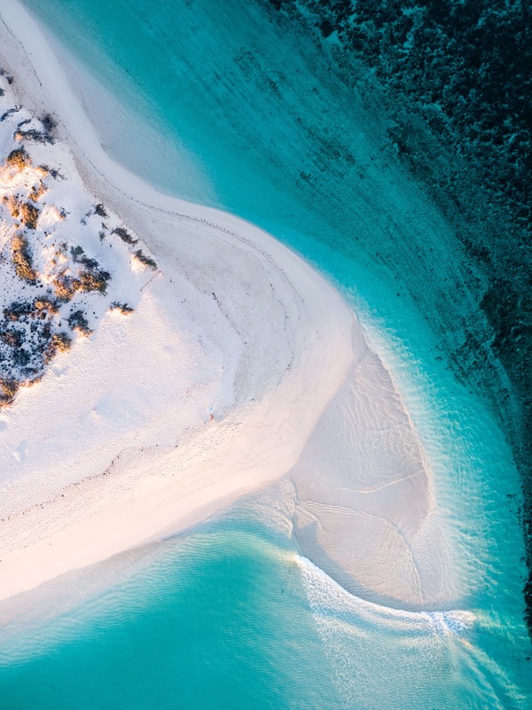 Located in the World Heritage-listed Ningaloo Marine Park (Nyinggulu) near Exmouth, Turquoise Bay was the only Australian beach to make the top 10 in The World's 50 Best Beaches list, and was also voted the best beach in Australia.