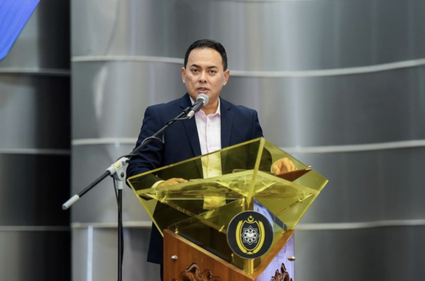 Naib Canselor Universiti Sultan Zainal Abidin (UniSZA), Prof Dato' Dr Fadzli Adam