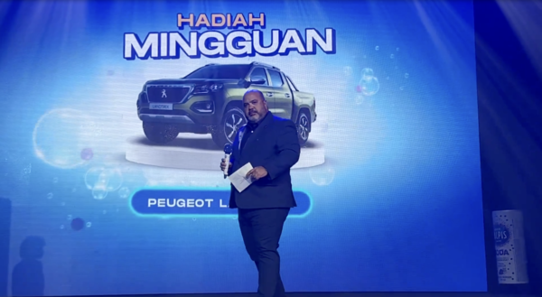 Seramai tujuh penonton bertuah bakal menerima hadiah Peugeot Landtrek pada setiap minggu.