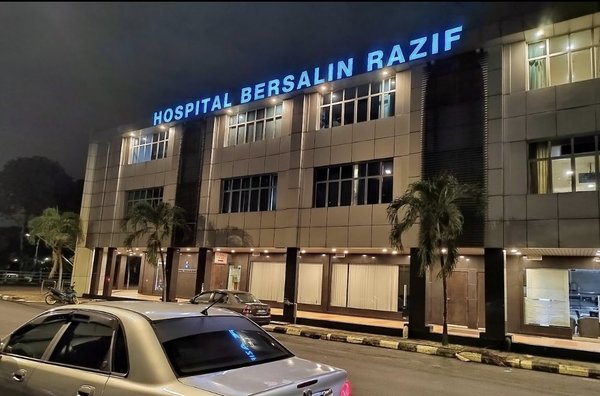 Hospital Bersalin Razif terletak berdekatan Jalan Sri Sarawak 20a/Ks2, Taman Sri Andalas di Klang, Selangor.