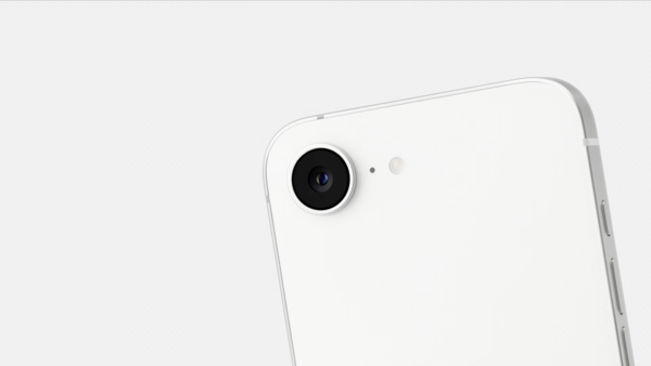 The iPhone 16e features a 48-megapixel 2-in-1 camera system.