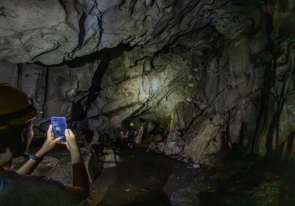 Exploring the multi-levelled Pungiton Cave is one of the highlights in Orou Sapulot.