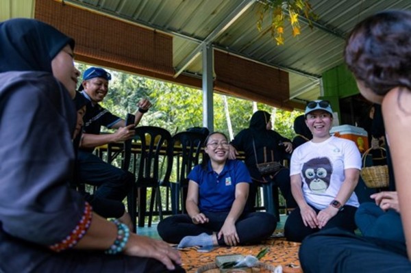 Sertai dan pelajari tentang gaya hidup tradisional penduduk tempatan di Homestay Desa Cinta Kobuni.