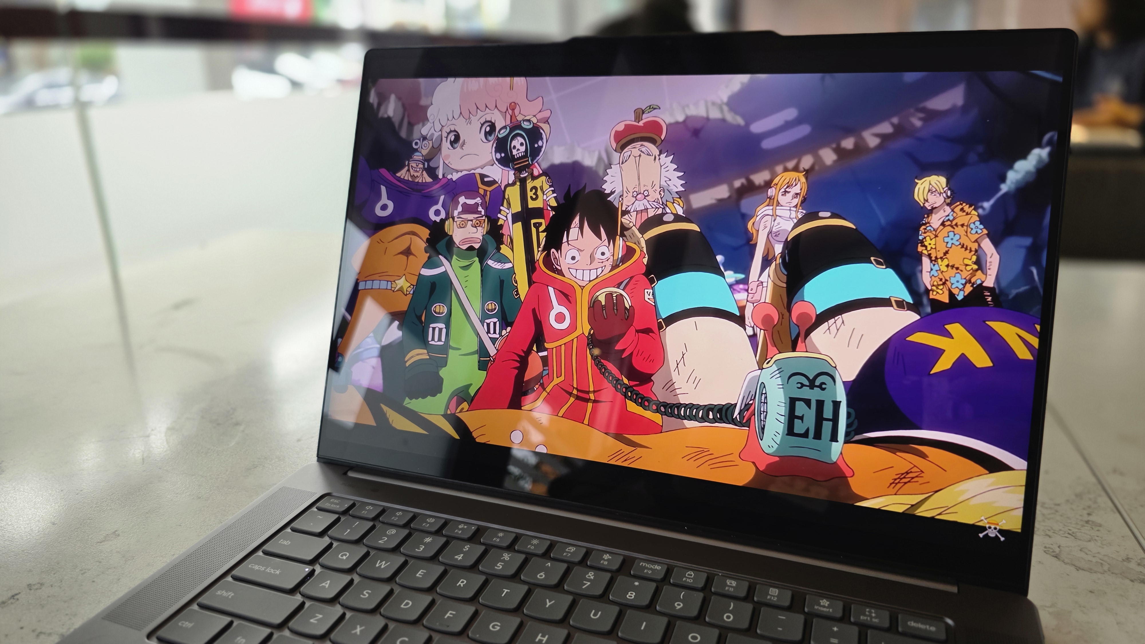 Binge-watching my favourite TV shows felt good thanks to its vibrant display.