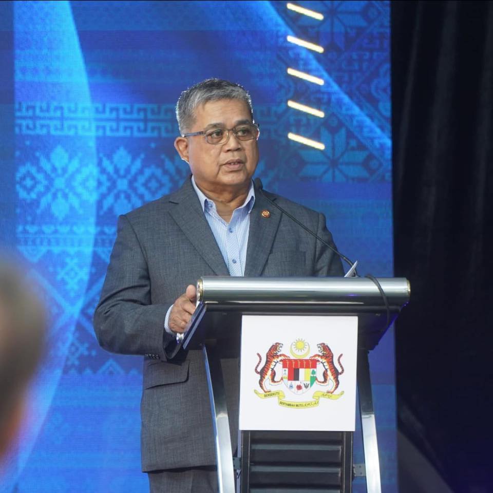 Menteri Perpaduan Negara, Datuk Aaron Gong.