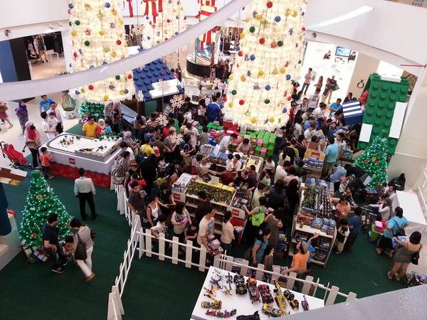 SAYS Top 12 Must-See Christmas Mall Decorations In Malaysia This 2013