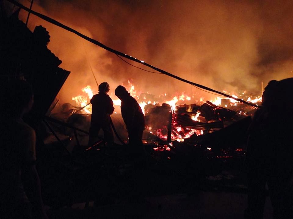 GAMBAR/VIDEO Apakah Punca Kebakaran Besar Di Kompleks ...