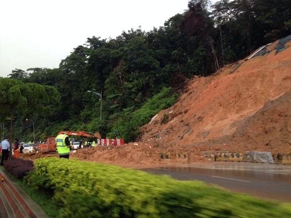 Taman duta kenny hills landslide