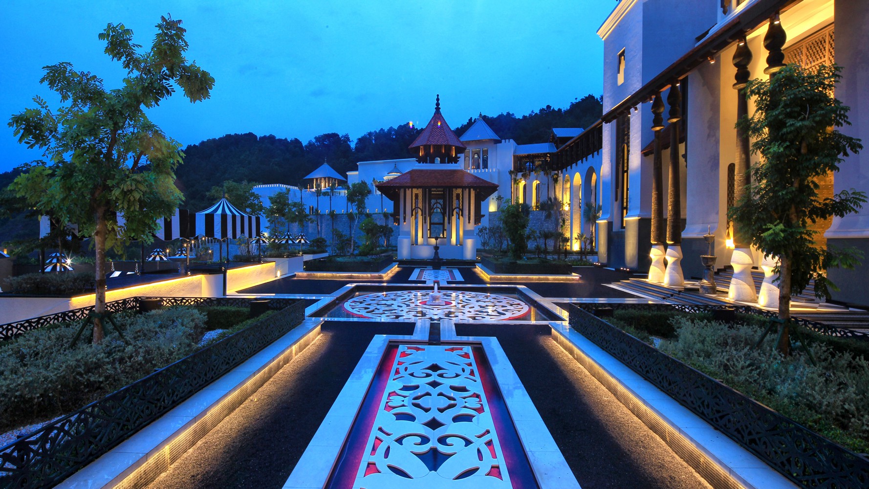  FOTO Istana 100 Bilik Sultan  Terengganu  Bak Fairytale 