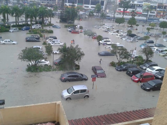 Bad Flood In Puchong Leaves Ldp Jammed View Photos