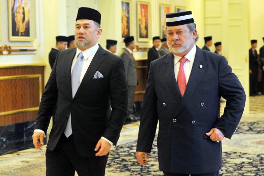 Who Offered Johor Sultan To Take Up The Next Agong Post?