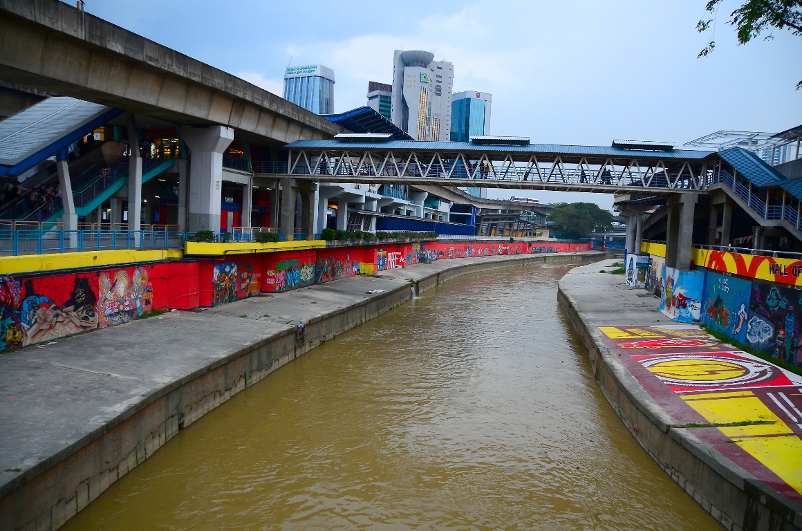 [PHOTOS] Dirty Rivers In Klang Valley Are Being Transformed Into