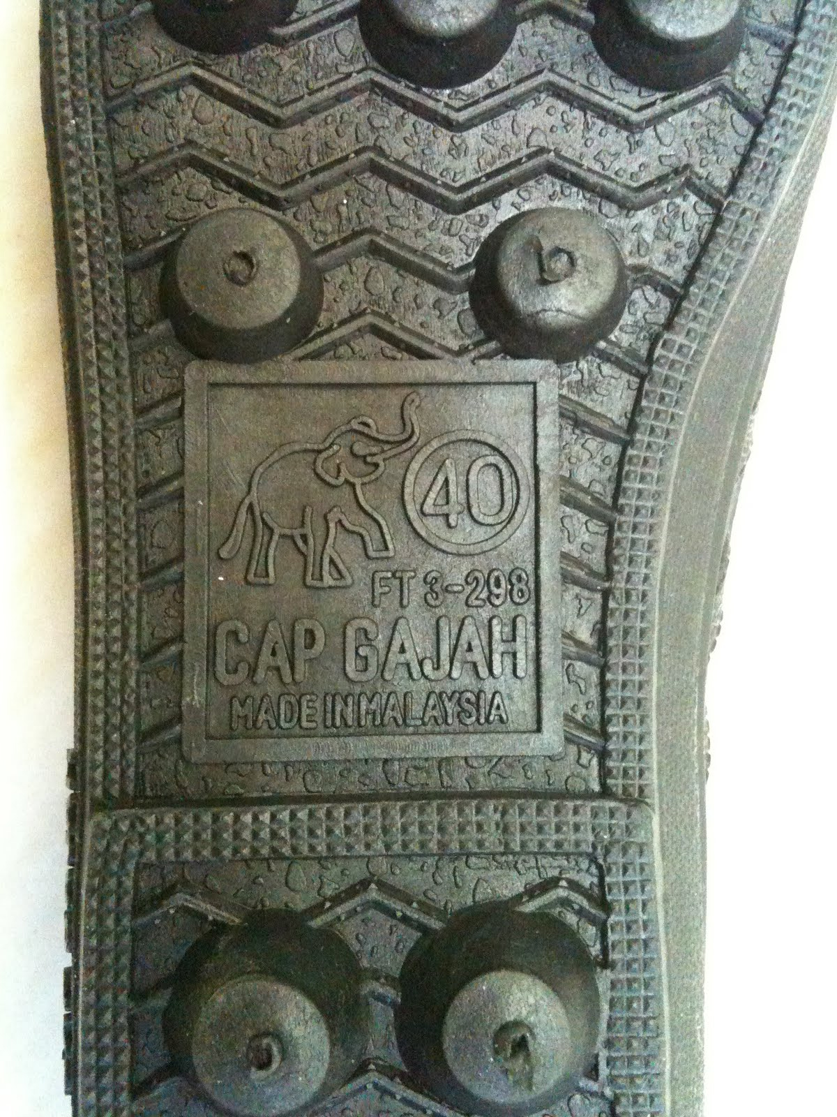 cap gajah rubber shoes