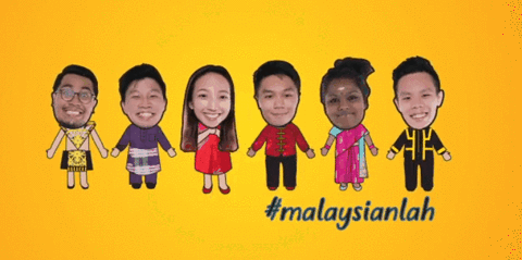 7 Hand Gestures Malaysians Will Automatically Make When They're Out Eating