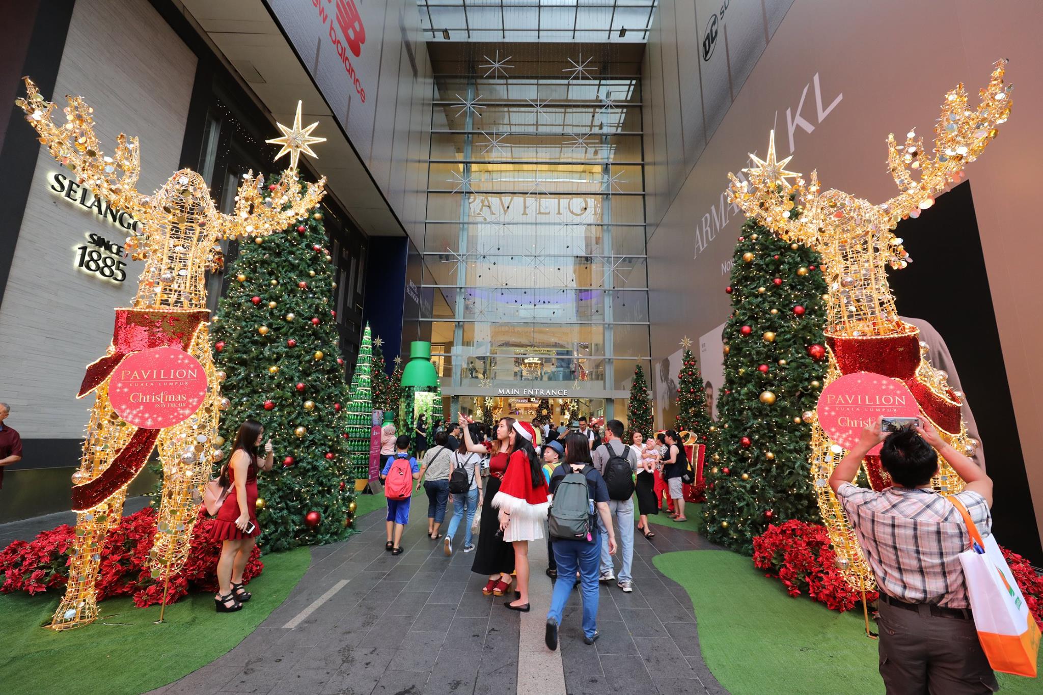 Here's How 15 Shopping Malls In Malaysia Have Decked Out Their Halls