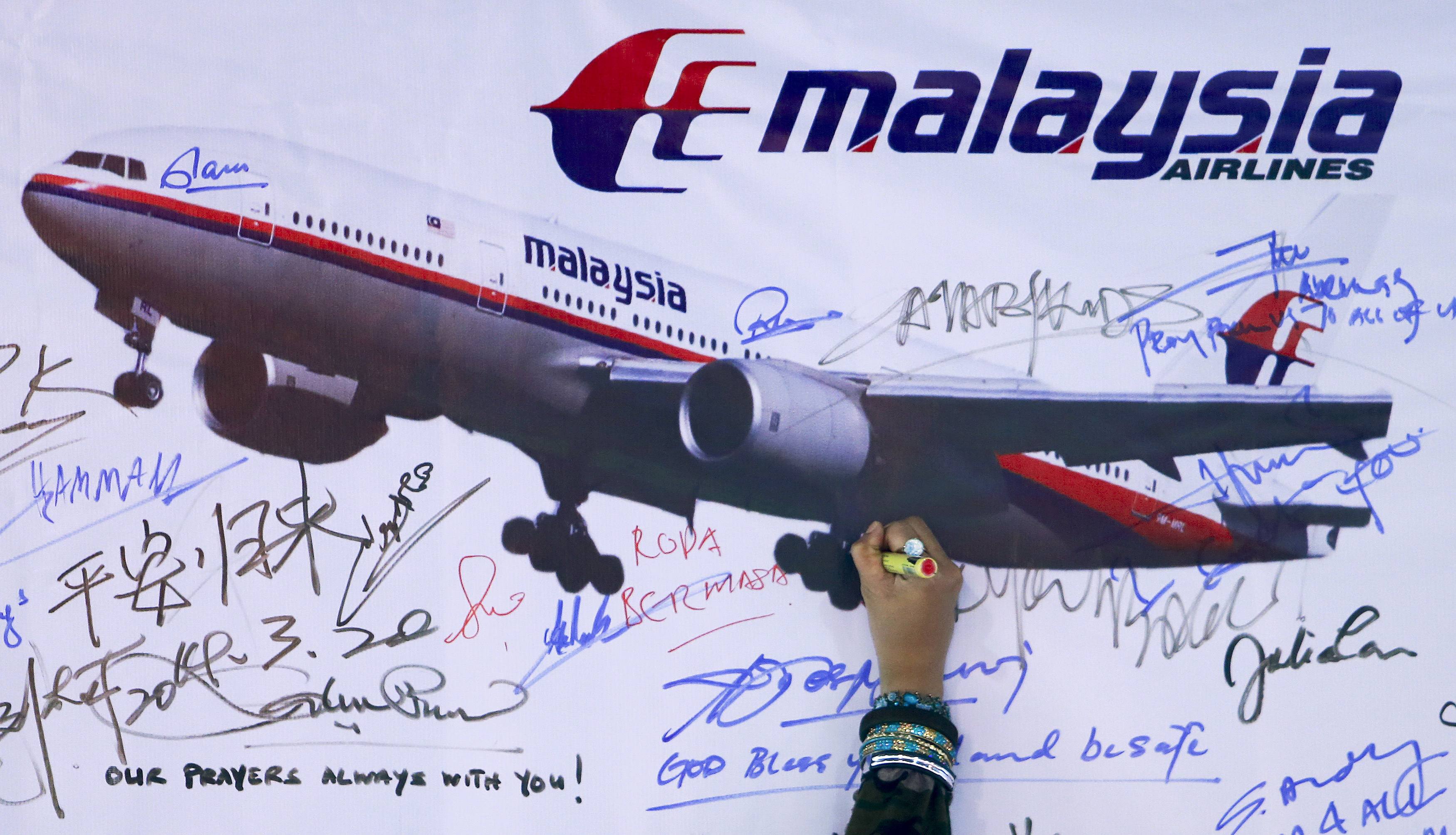 Рейс малайзия 370. Малайзийского Boeing рейса mh370. Mh370 авиакомпании «Malaysia Airlines». Boeing 777 mh370. Malaysia Airlines 370.