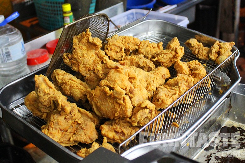 Burger Ayam Crispy Di Bandar Sunway Ini Dijual Pada Harga Rm4 Sahaja Jom Serbu