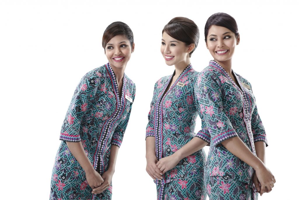 Kebaya Anggun Malaysia Airlines Disenarai Antara Seragam 