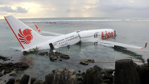 lion air jt-904 wreckage 13 april 2018 crash no fatalities