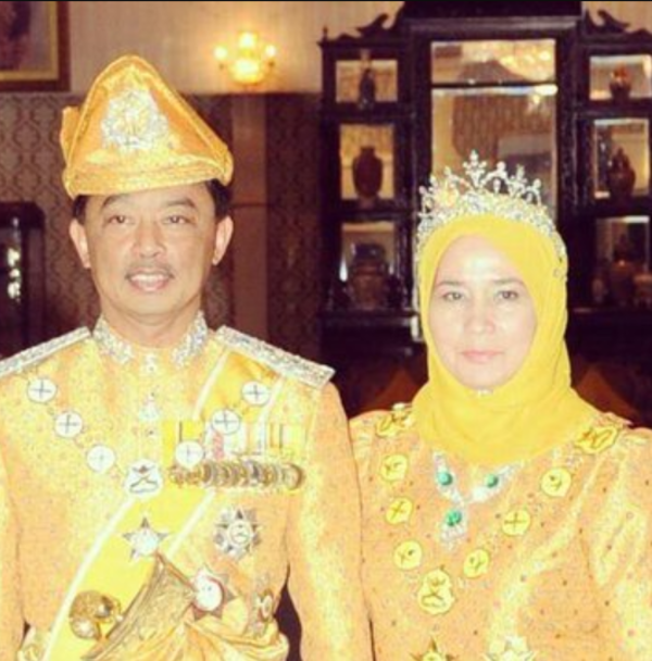 isteri kedua sultan pahang - Fakta u0026 Biodata Tengku Ampuan Pahang ...