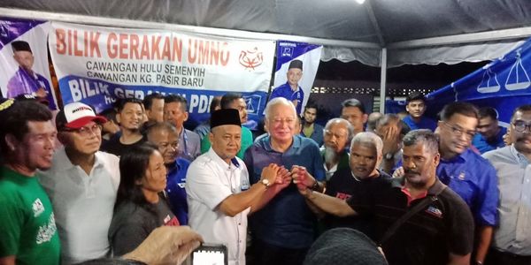 Najib at the campaign event.