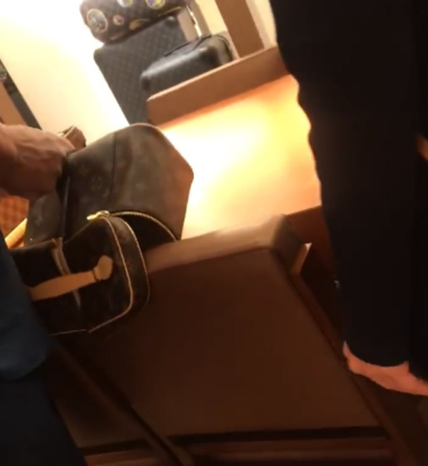 Angry Man Cuts LV Bag Open in KLCC Store Because Staff Judged Him