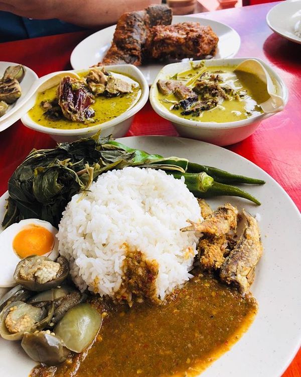 Jom Cuba Itik Salai Masak Lemak Cili Api Power & Murah Untuk RM8 Di Gerai Di Kajang Ini!