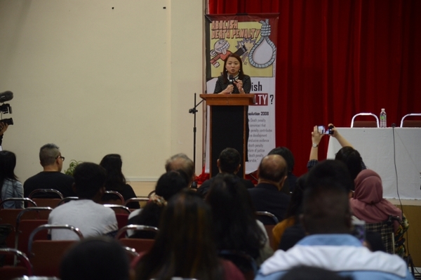 Hannah Yeoh speaks at an "Abolish the Death Penalty" forum on 1 March.