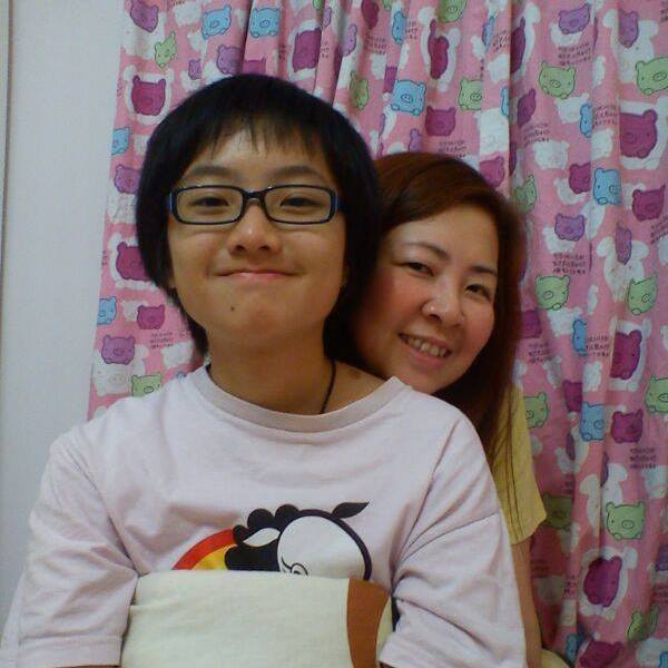 The mother and her late daughter, Ng Yuk Tim.