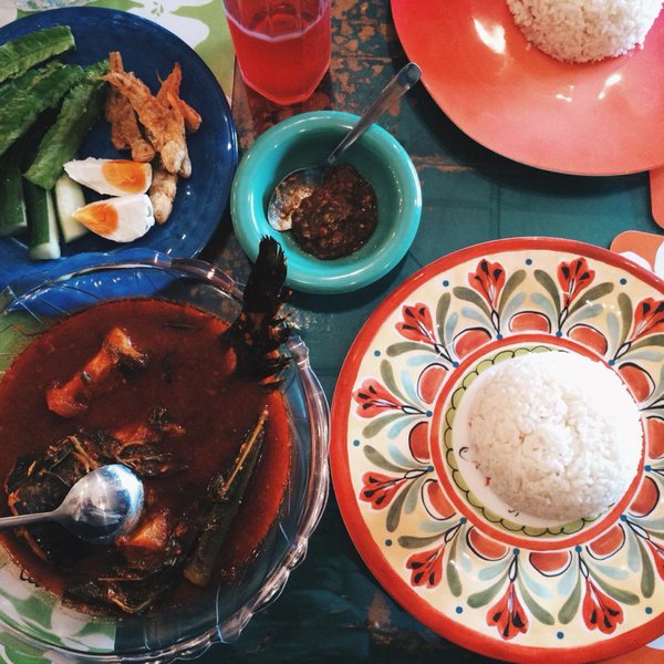 Dapatkan Asam Pedas Daging Tetel, Telur Mayong & Banyak Lagi Di Restoran Di Ulu Klang Ini!