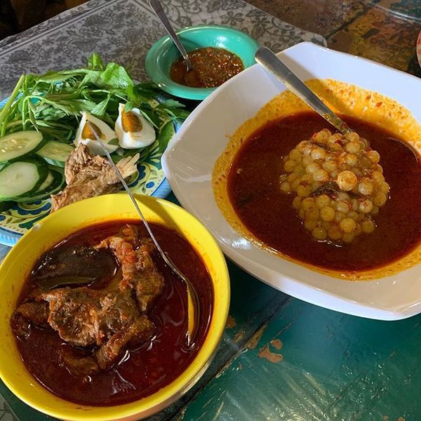 Dapatkan Asam Pedas Daging Tetel, Telur Mayong & Banyak Lagi Di Restoran Di Ulu Klang Ini!