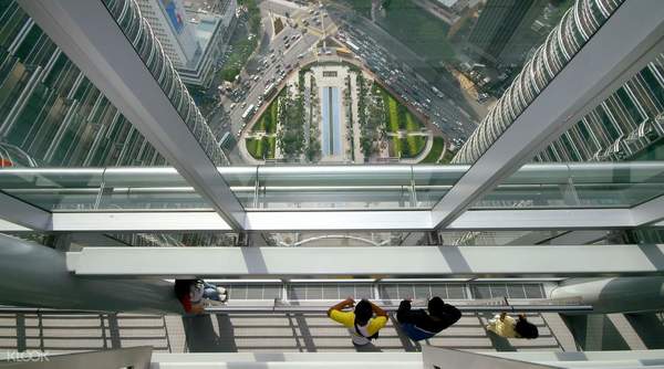 The SkyBridge of Petronas Twin Towers.