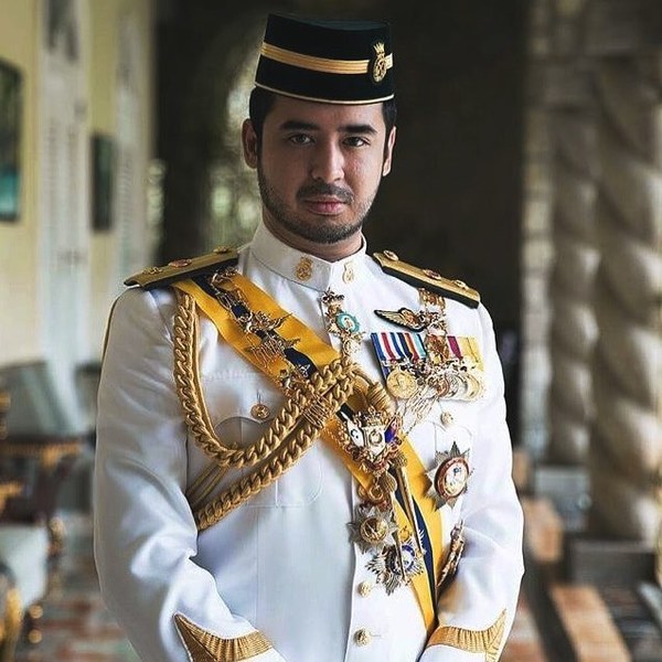 Tunku Idris