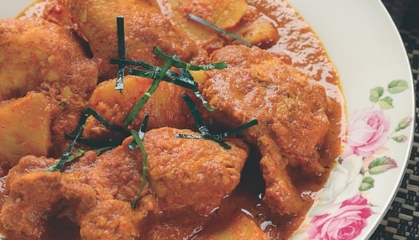 Gulai Ayam Dan Nanas MyResipi Chef Hanieliza