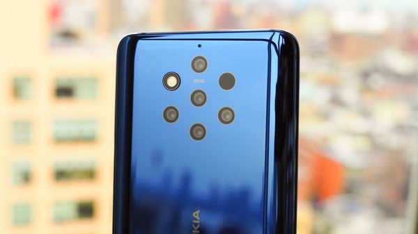 Nokia 9 yang diperkenal pada awal 2019 memuatkan 5 lensa kamera