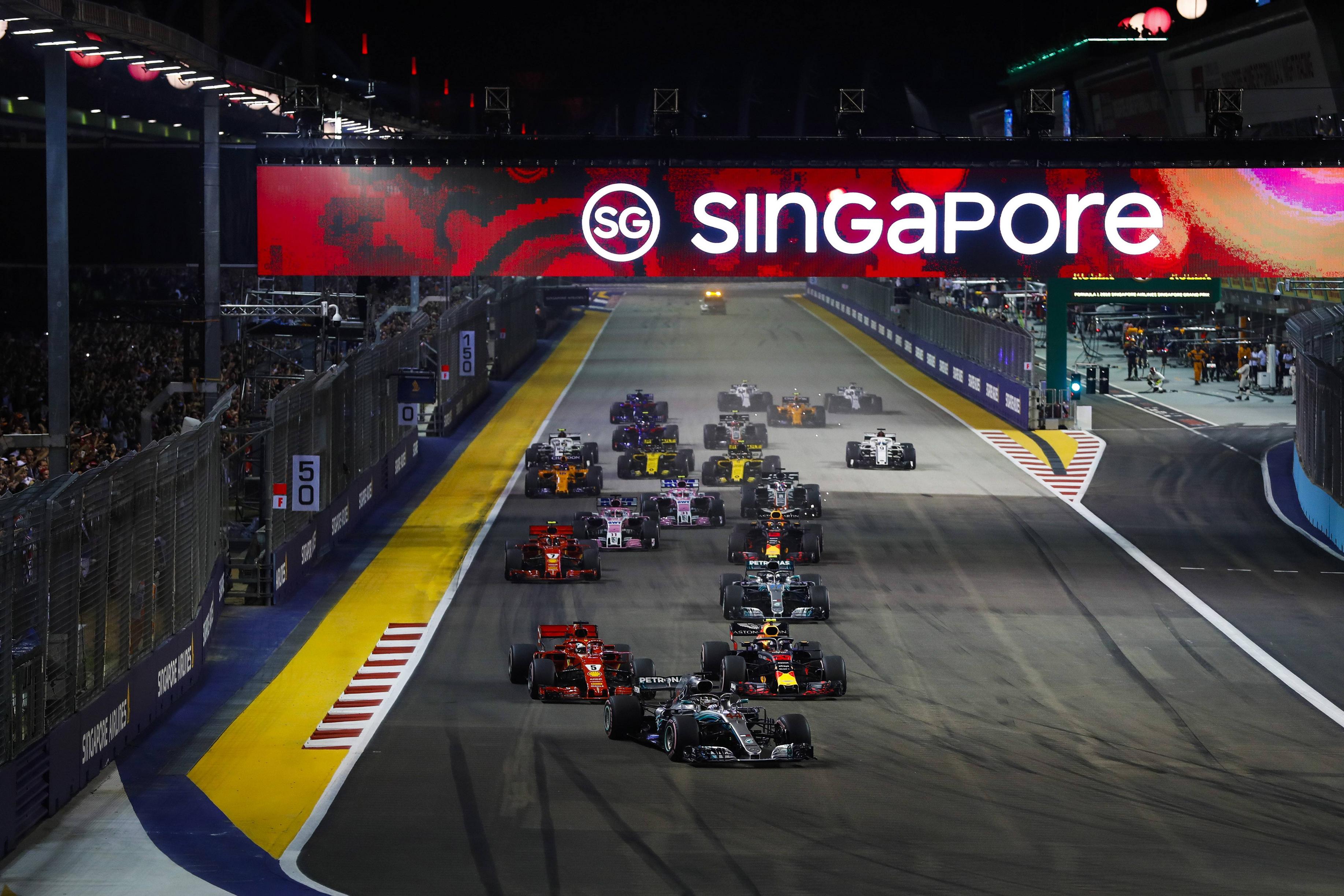 Discover On Track Race Action And Off Track Entertainment At The Singapore Grand Prix