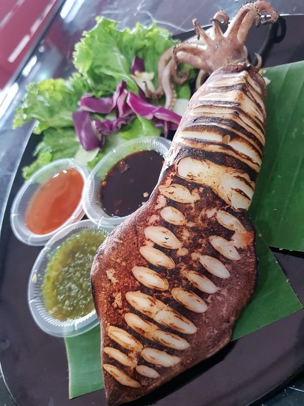 Nasi Lemak Sotong Bakar Di Dulang Raja Ttdi Jaya Yang Gergasi Best