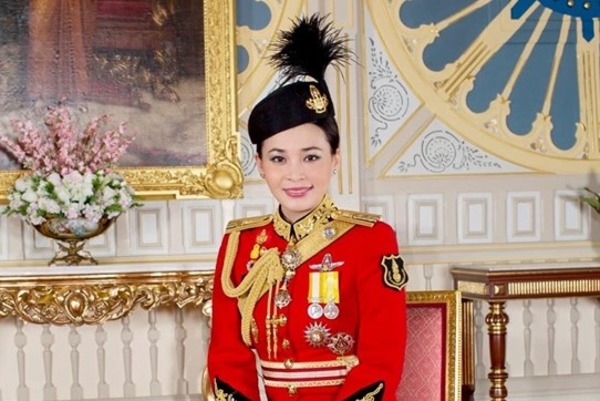 Queen Suthida was previously deputy head of the king's personal bodyguard unit.