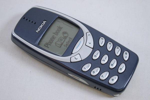 Nokia 3310.