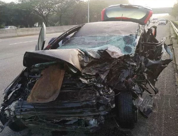 Liana's Honda Jazz after the accident.