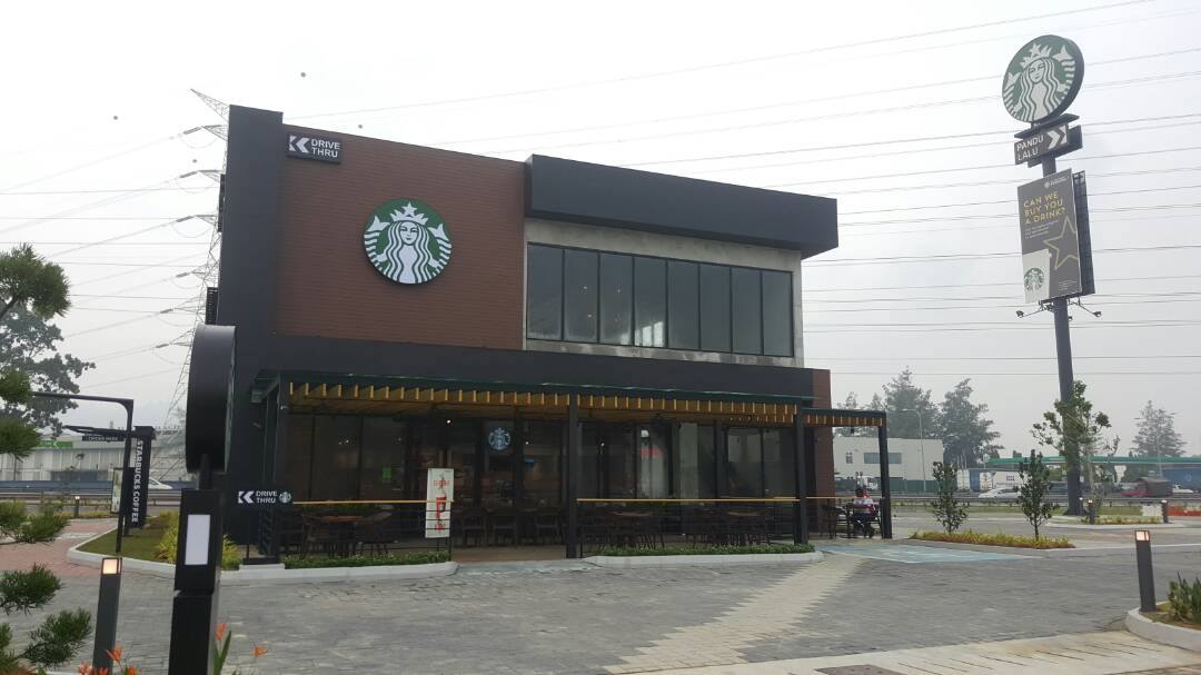 Starbuck bangi avenue