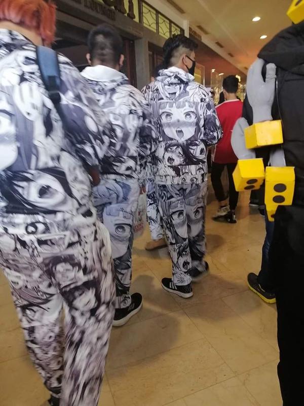 Netizen Rages Over Anime Enthusiasts Who Wore Clothes