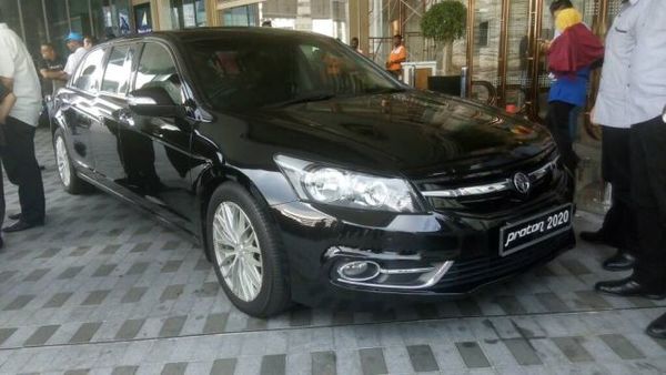 Prime Minister Tun Dr Mahathir's official vehicle, Proton Perdana.