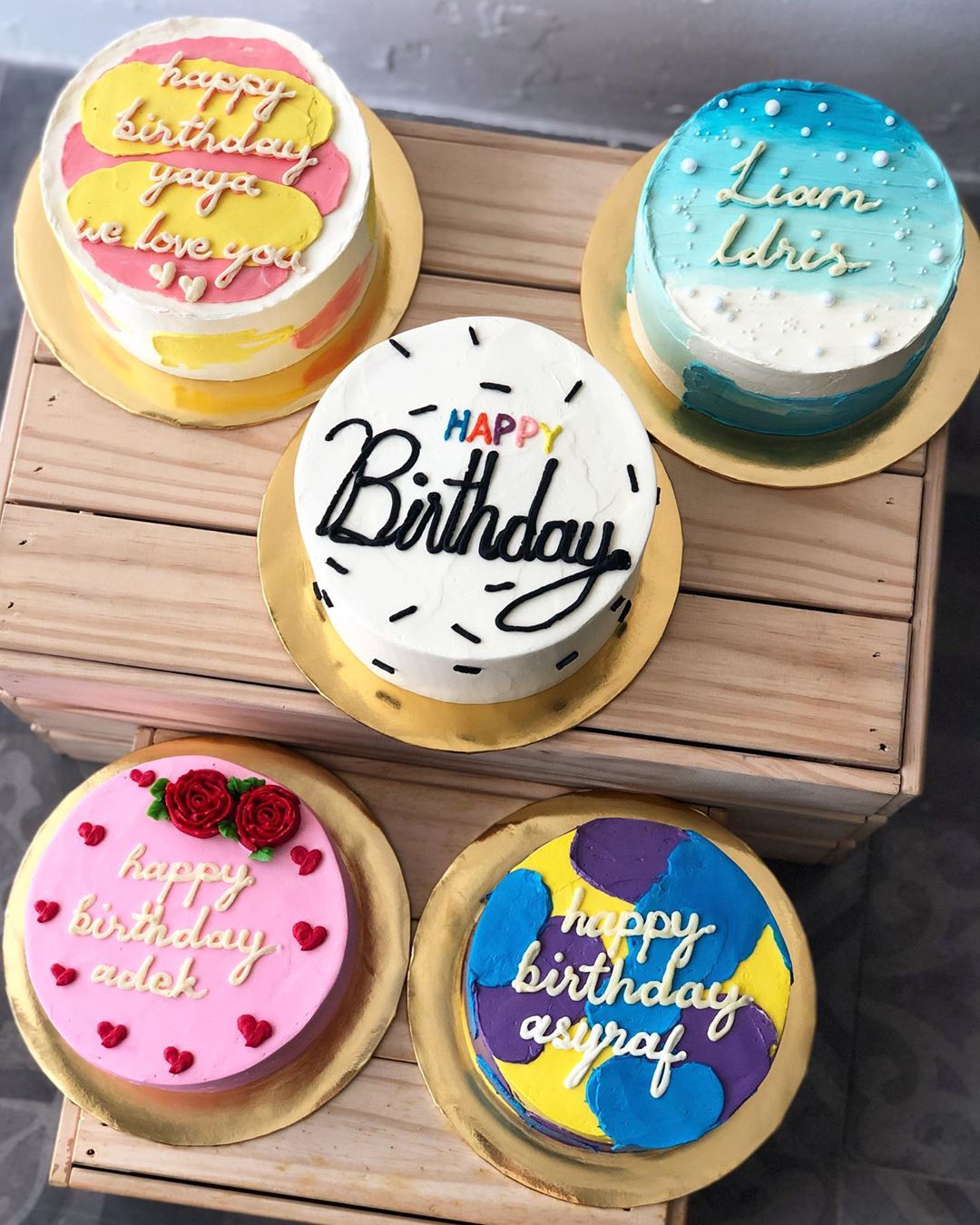 photo Korean Birthday Cake Ideas Green sell trendy minimalist korean style cakes