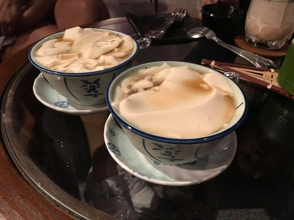 Tau Fu Fah is served with either brown sugar or ginger syrup and both were good.