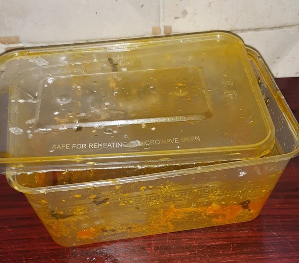 Tips Viral Mampu Hilangkan Kotoran Degil Dan Minyak Dalam Tupperware. Sangat Ajaib! Seismik Makan