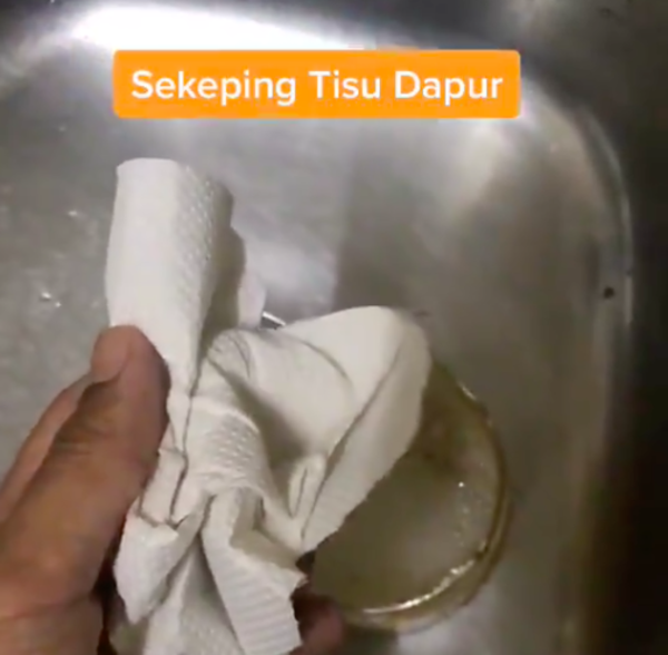 Tips Viral Mampu Hilangkan Kotoran Degil Dan Minyak Dalam Tupperware. Sangat Ajaib! Seismik Makan