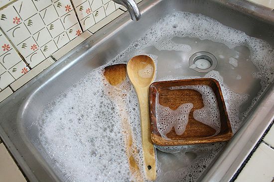 8 Petua Penting Supaya Alat Dapur  Kayu  Tahan Lebih Lasak