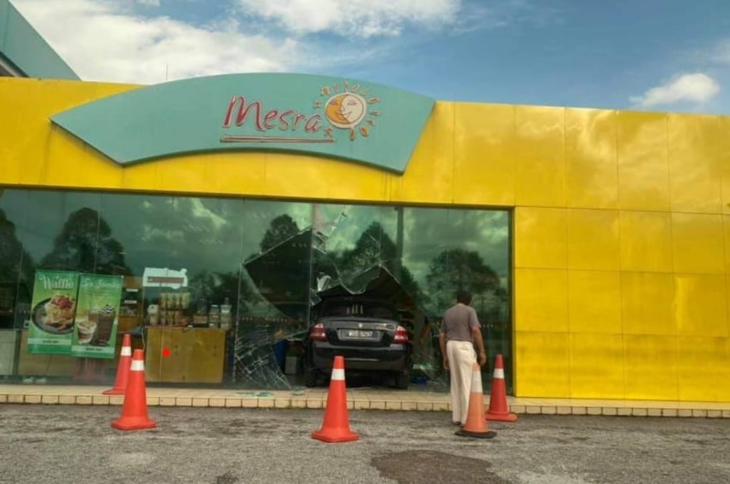 Driver Accidentally Crashes Car Into Petrol Station Store 