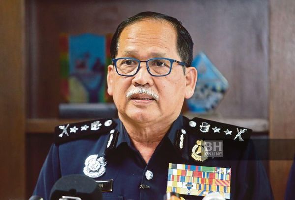 Pengarah JSPT Bukit Aman, Datuk Azisman Alias.